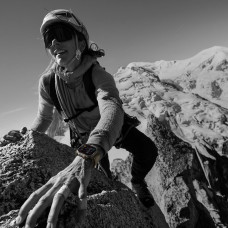 Смартгодинник Apple Watch Ultra 2 GPS + Cellular, 49mm Titanium Case with Orange Ocean Band